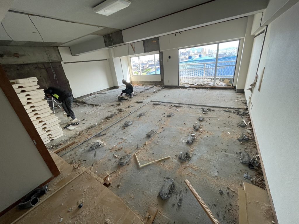 山口市内装解体