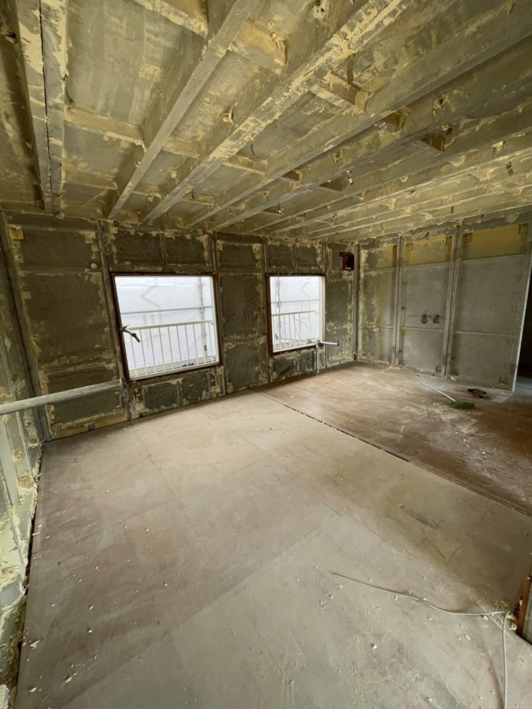 内装解体撤去後