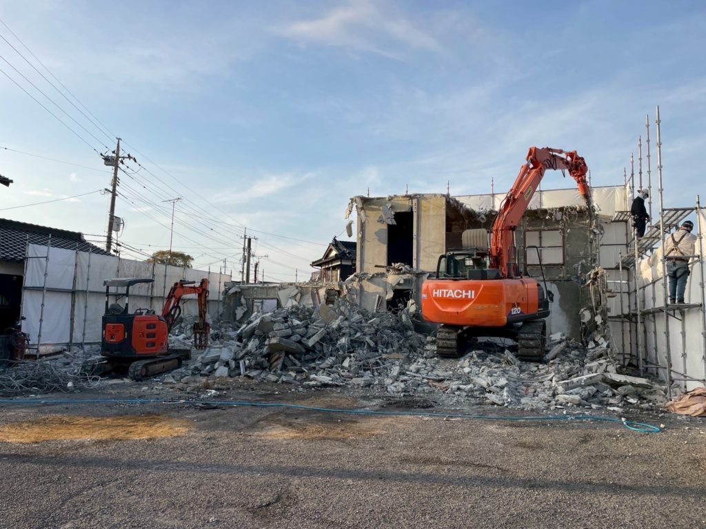 躯体解体工事中